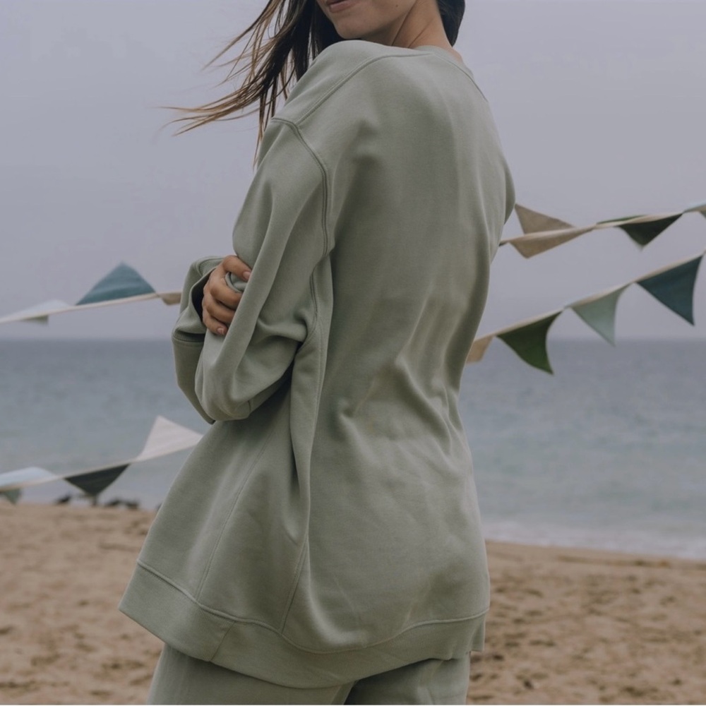 Daily Drills Oversized Henley Top and Joggers with Buttons - Picture 11 of 14